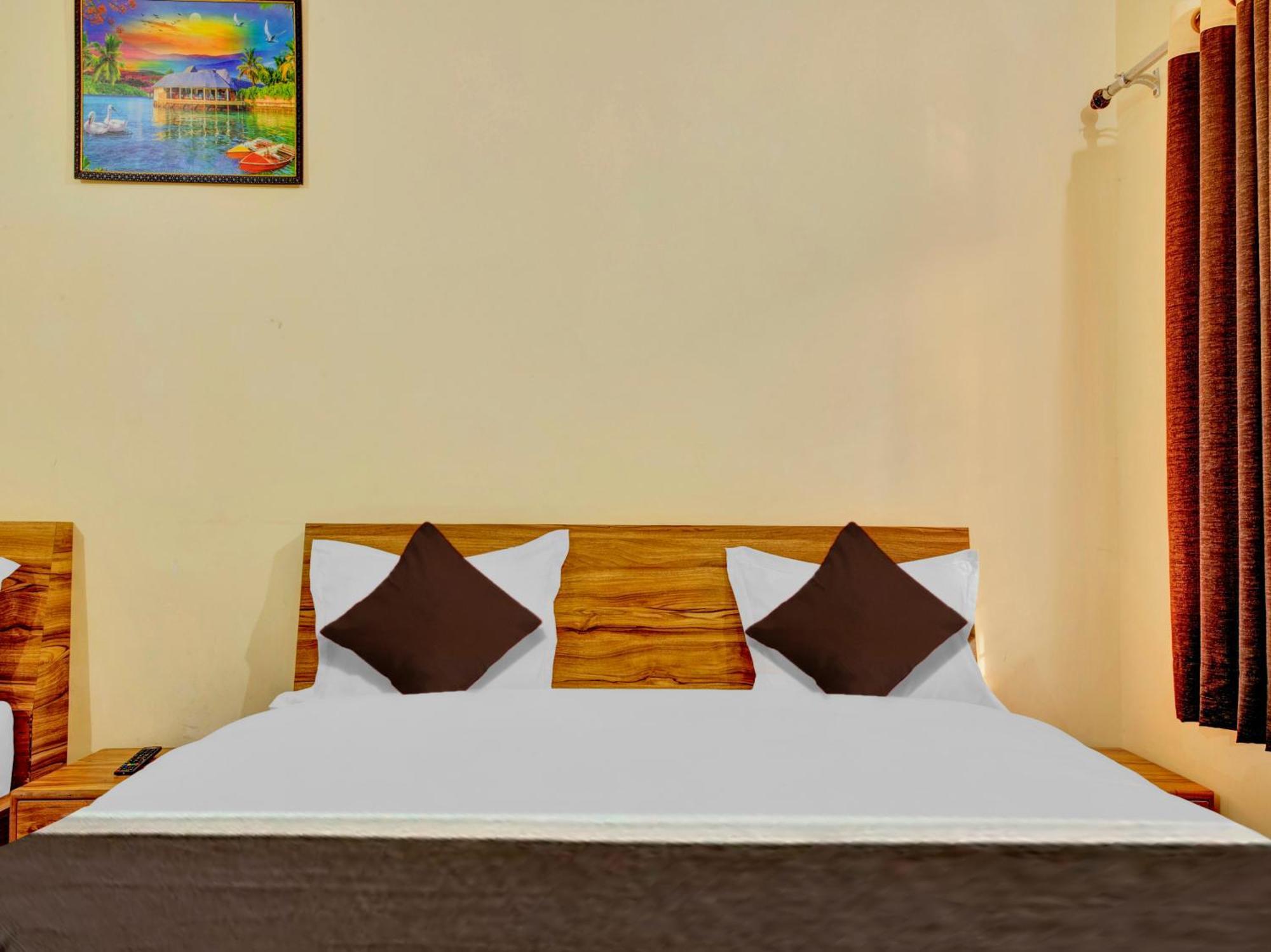 Hotel Kailasha Uttarkāshi Dış mekan fotoğraf