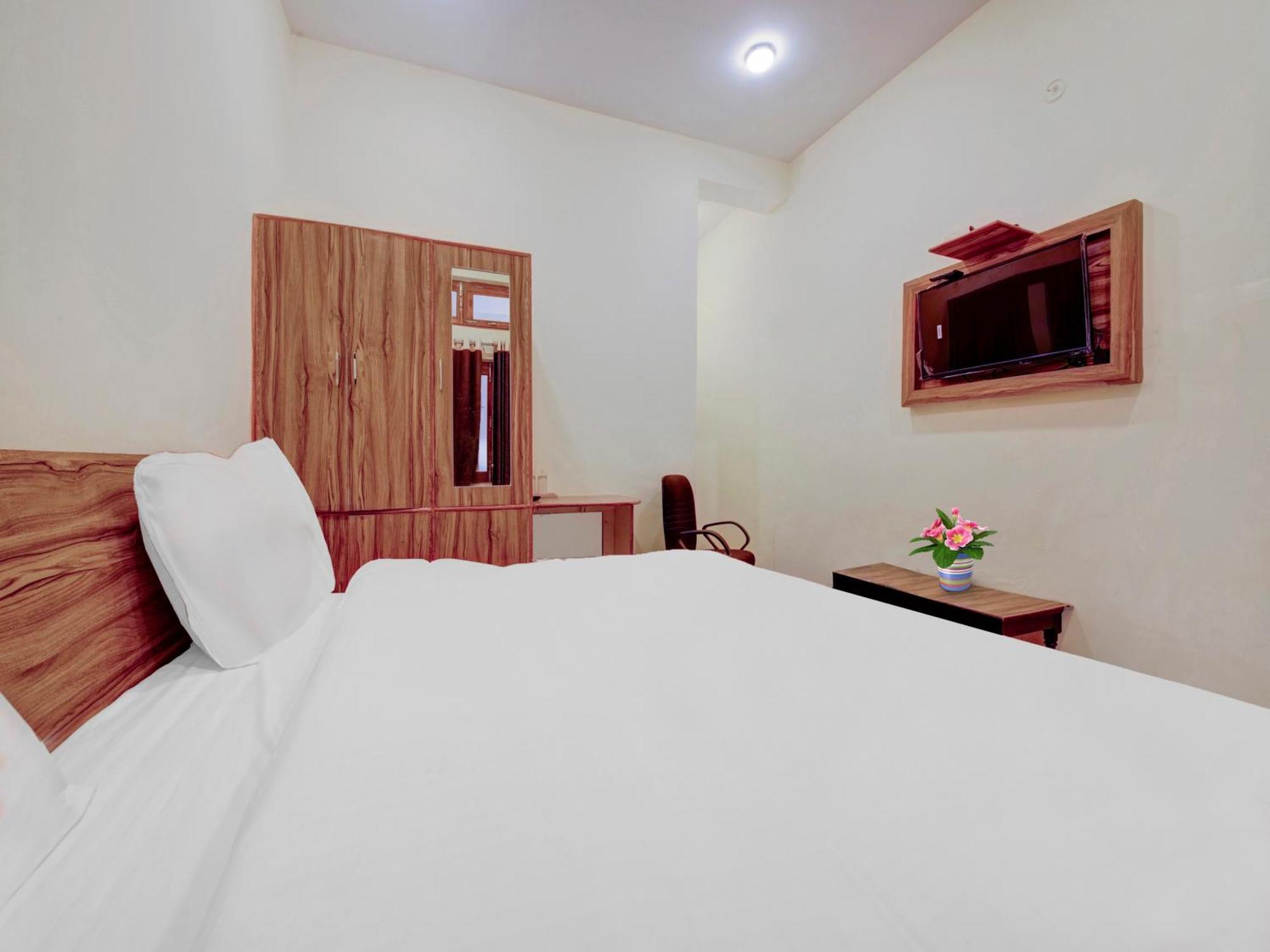 Hotel Kailasha Uttarkāshi Dış mekan fotoğraf