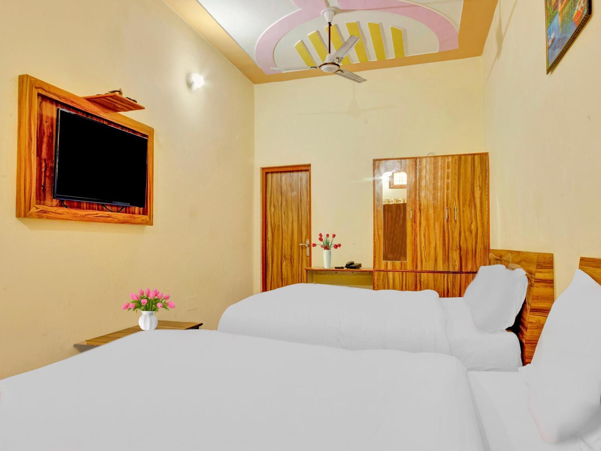 Hotel Kailasha Uttarkāshi Dış mekan fotoğraf